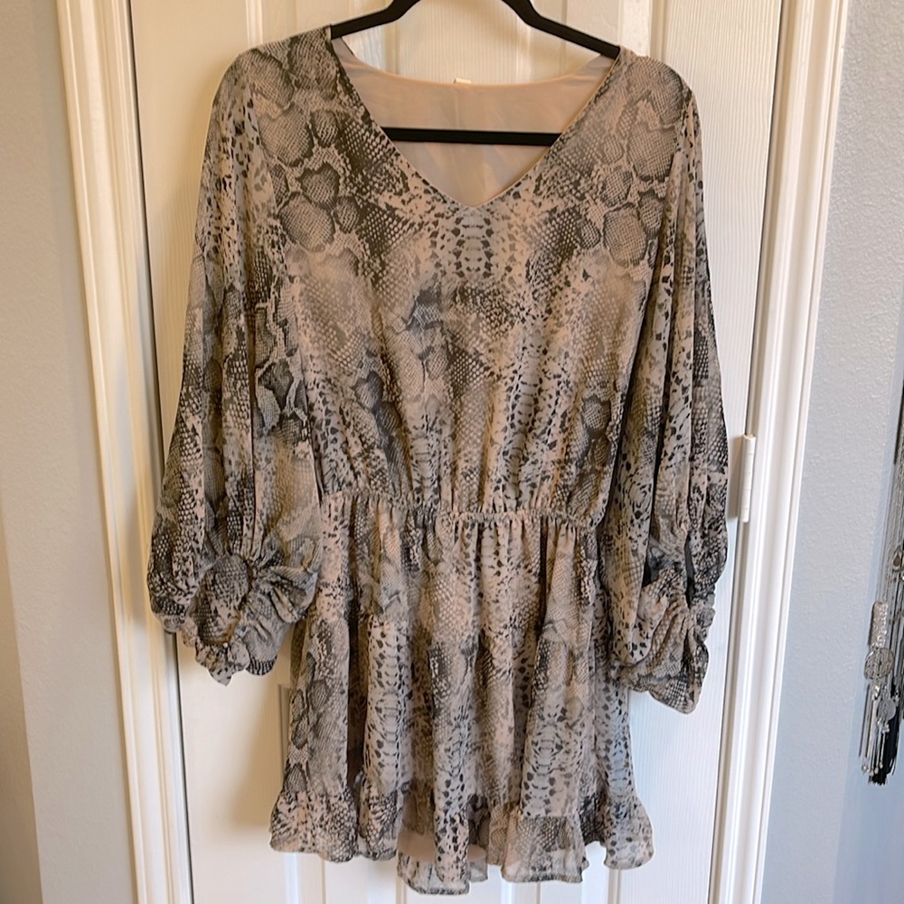 NWOT dress snake print with hints of blue. Size M